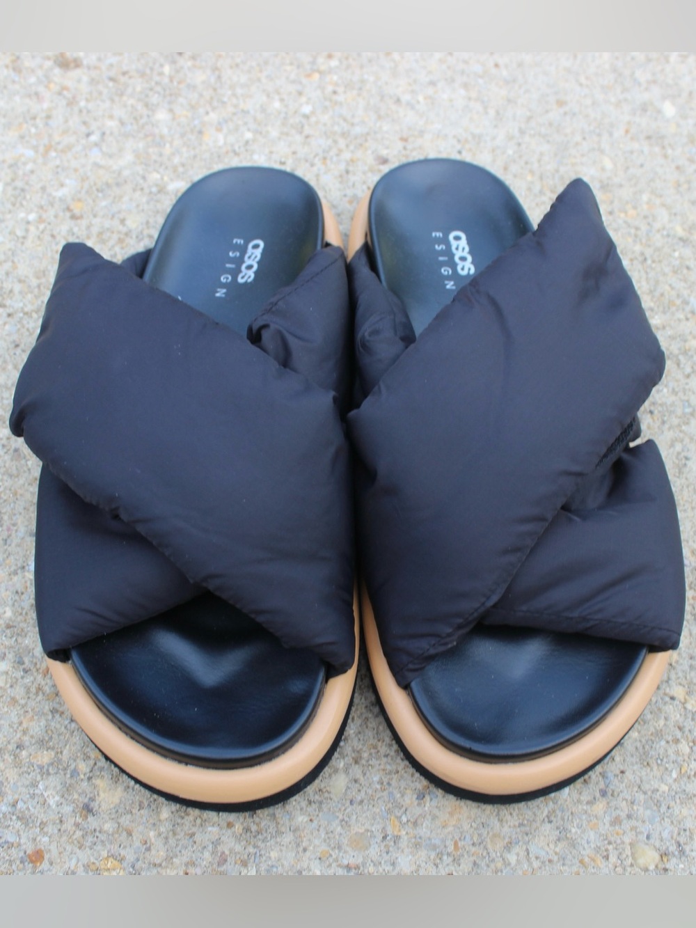 ASOS DESIGN Fibers Black Padded Flat Sandals Sz 8